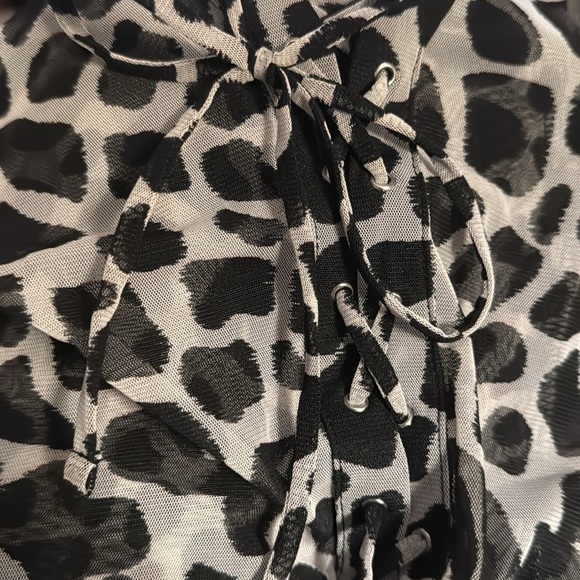 INC Animal Print Lace Up blouse semi sheer ruffle hem long sleeves Sz XS top - Picture 8 of 11